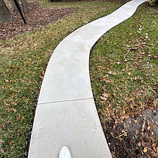 Driveway-Cleaning-and-Sealing-in-Ponte-Vedra-FL-Sawgrass-Neighborhood 1